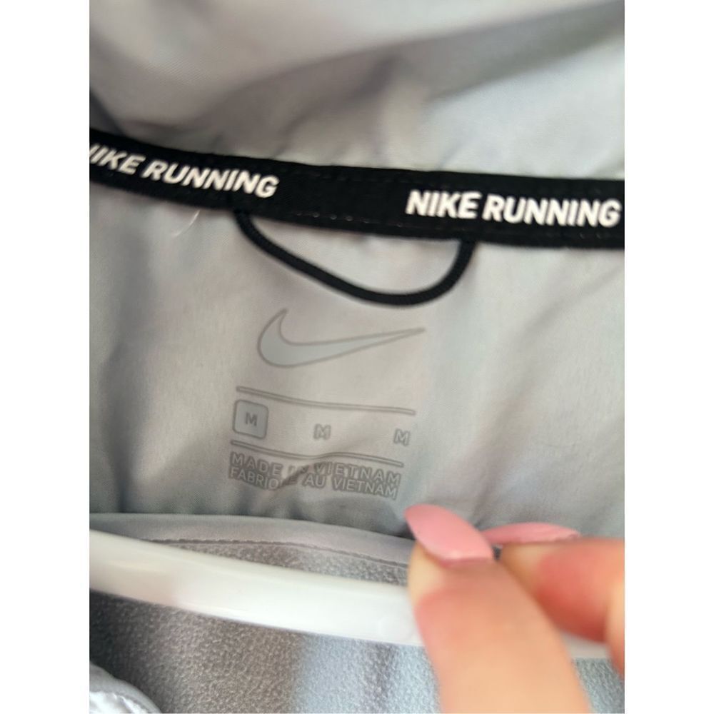 nike jacket - Picture 2 of 2